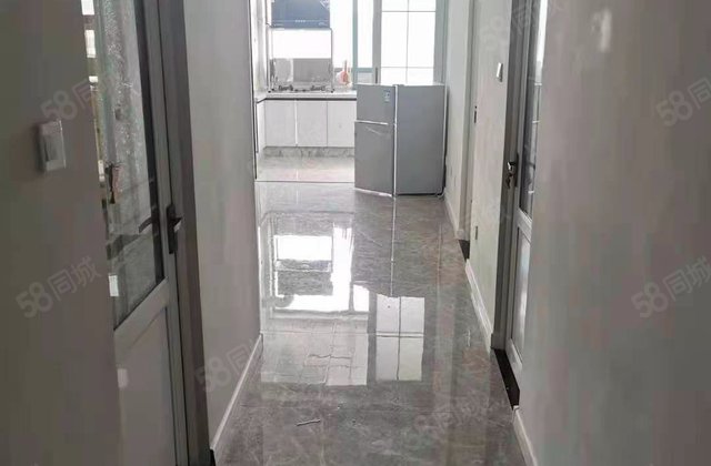 购物方便 医疗配套成熟 精装修 好出租 送家具家电