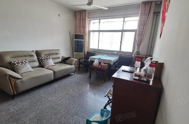 文轩总校 老一中一墙之隔 95万 2楼 3室朝阳 送储藏室