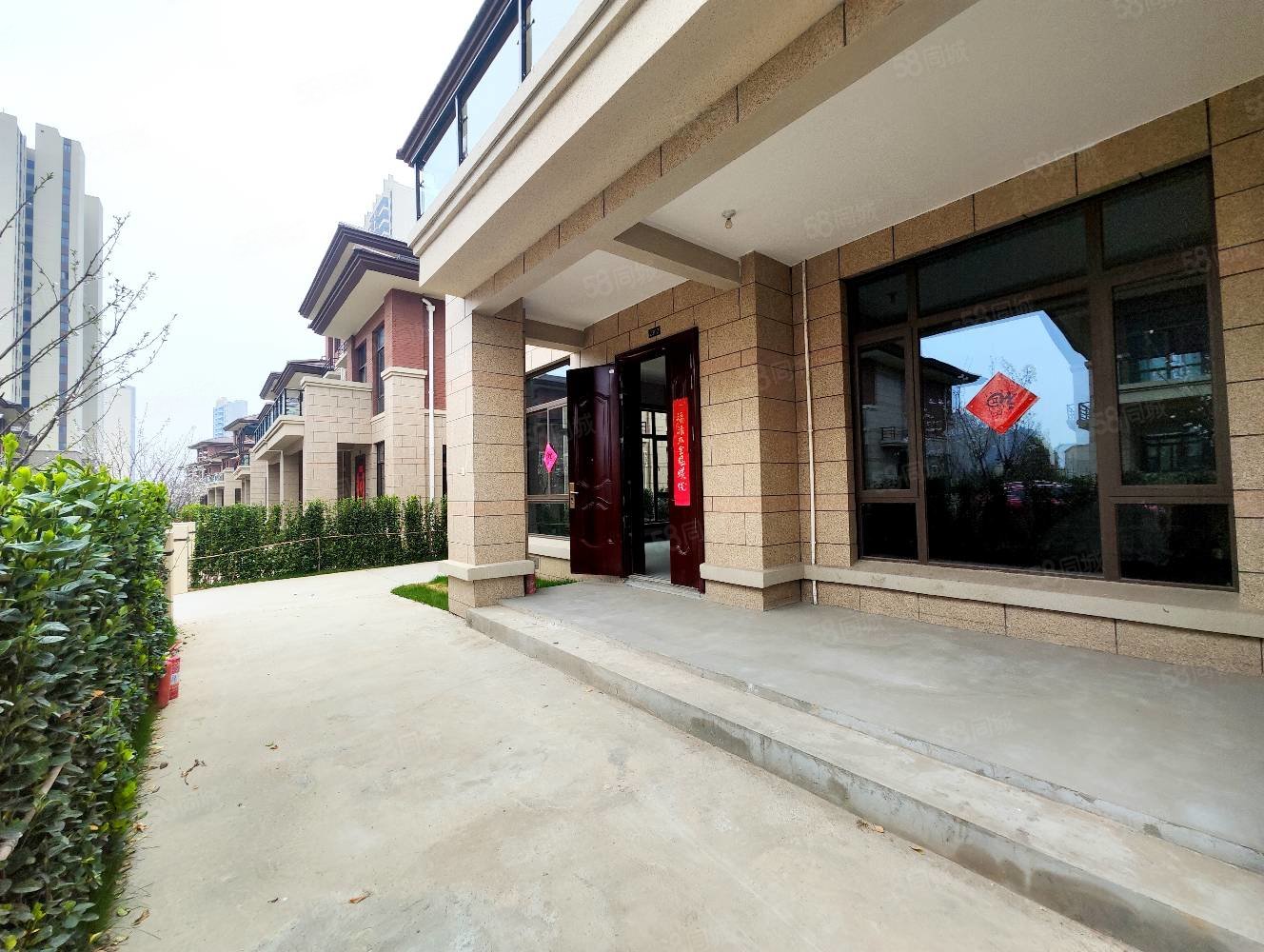 碧桂园玲珑苑(别墅)5室2厅4卫249㎡南210万