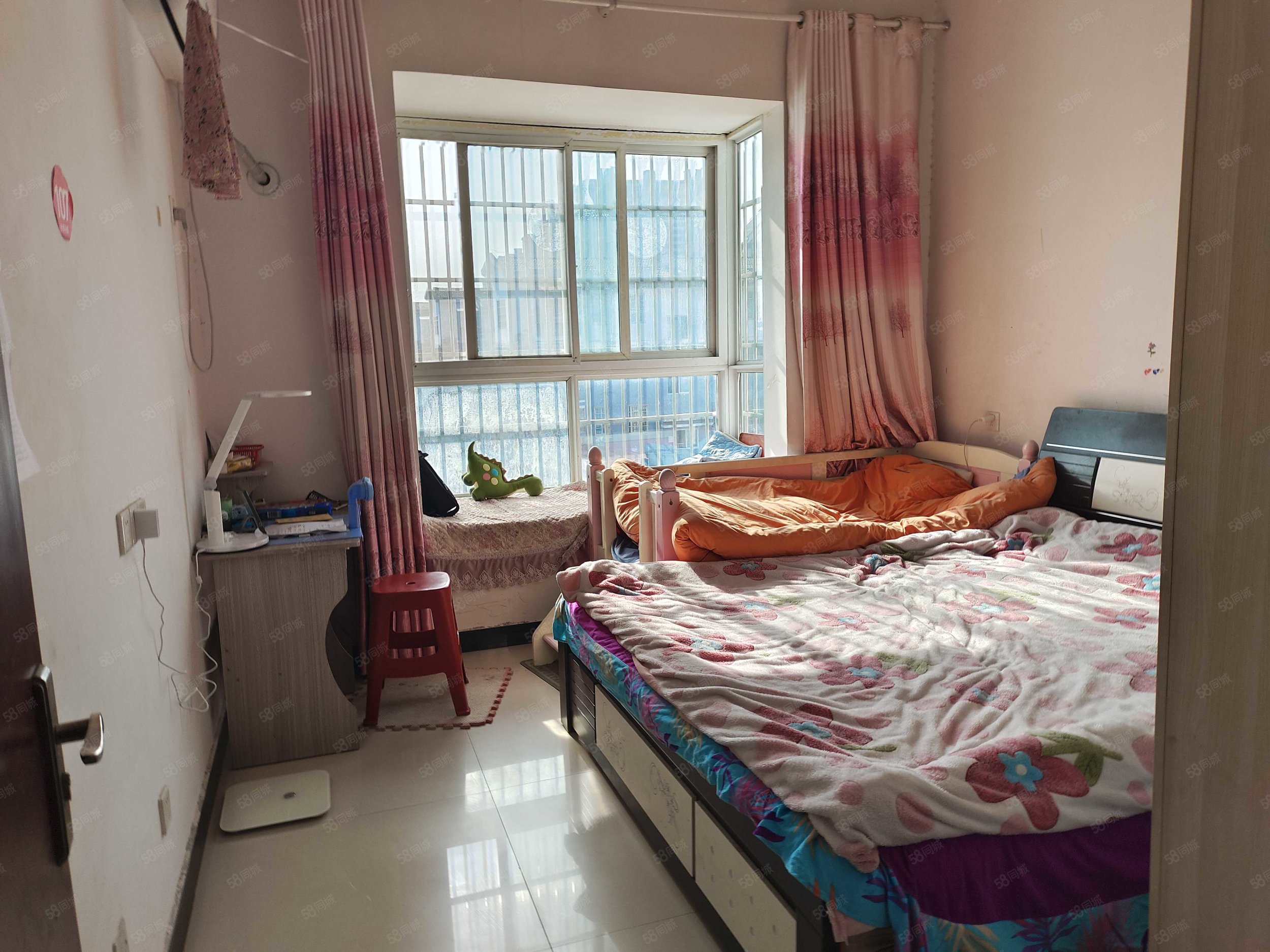 盛祥凤凰城3室1厅1卫92.18㎡南北25万