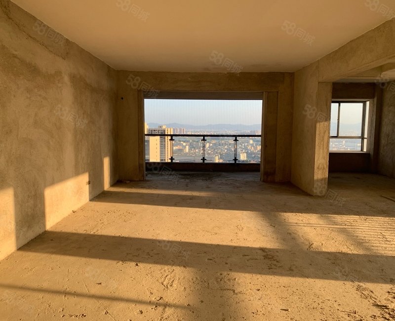 【10图】岭南明珠三期 毛坯高层 3房2厅 视野好采光佳 临近市场医院