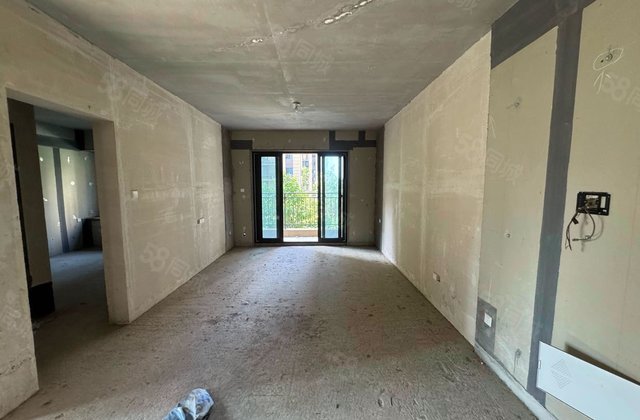 保利东郡3室2厅105.24㎡63万二手房图片