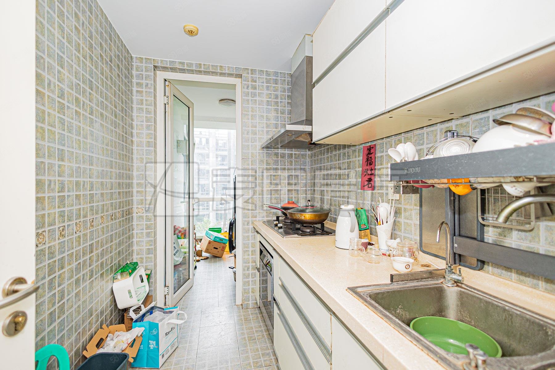 一瓶3室2廳2衛(wèi)188.53㎡南北2650萬