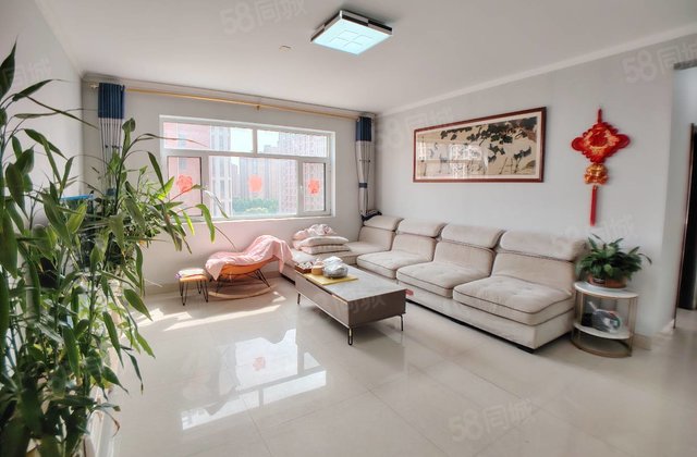 二中附近 聊大一墙之隔 海德公园 三室双卫东边户满五满五