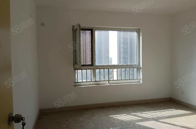 3室2厅 135平 朝南 简单装修 陈口小区 二中