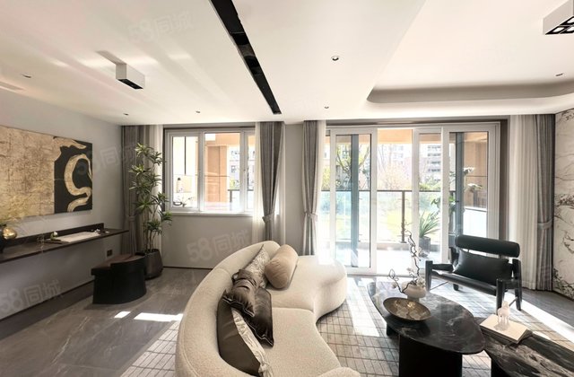 天嘉湾花苑4室2厅128㎡68.3万二手房图片