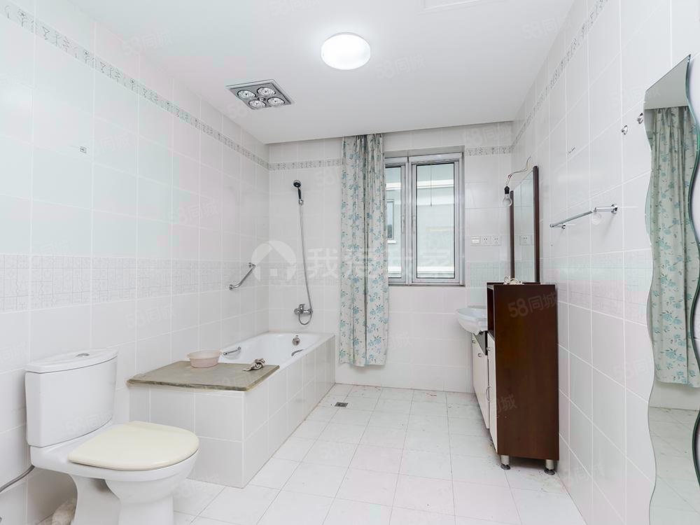 八大處山莊5室3廳3衛(wèi)257.7㎡南北1400萬