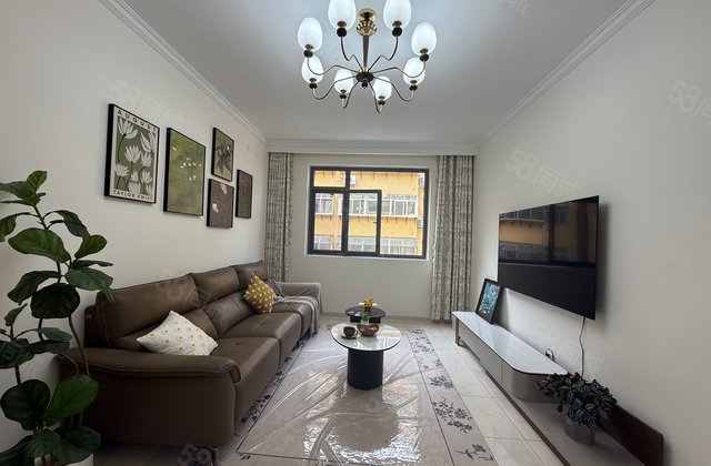 急售 人民公园 精装三室 明德公寓 多层3楼 东关国际附近