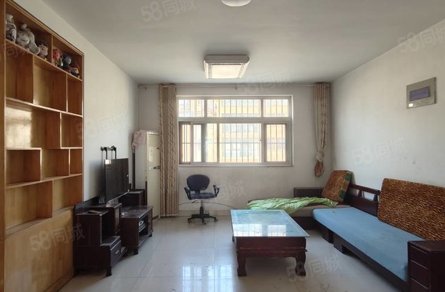 单价6千多，好楼层12年地暖房， 前排全天采光三室双卫双阳台