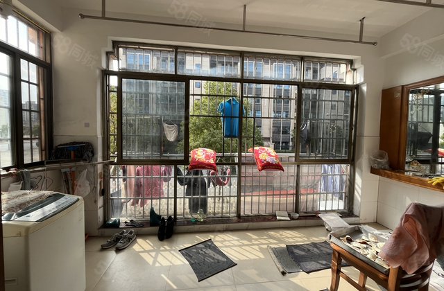 景瑞名苑2室2厅96.44㎡37万二手房图片