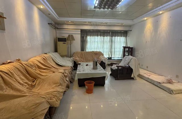 东昌湖边，中通时代豪园一期，三室朝阳带储藏室，车位