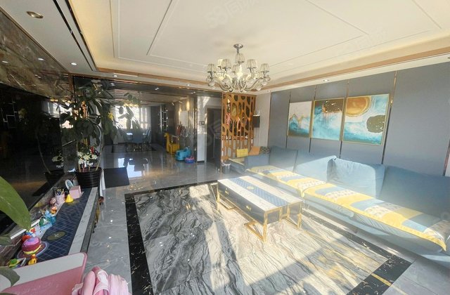 银湖柳苑5室3厅156.87㎡78.9万二手房图片