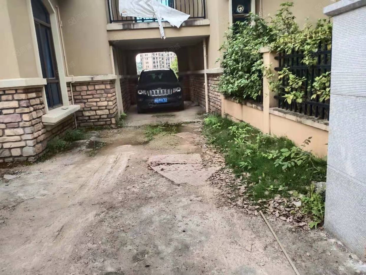 武夷山碧桂园6室1厅3卫360㎡北320万