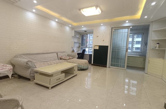 东昌中学伟业中华御苑低价出售 精装 电梯房 购物方便