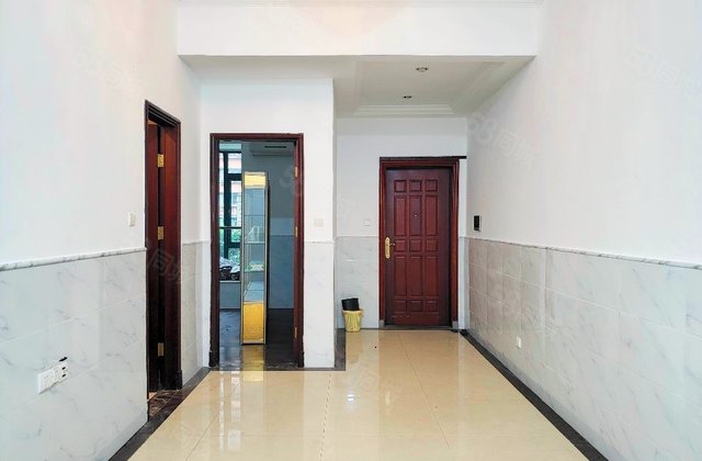 恒大名都(渝中)1室1厅62㎡76万二手房图片