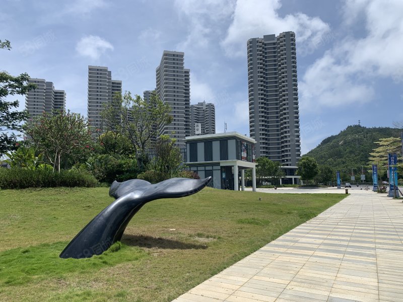 荣盛山湖海1室0厅1卫45㎡南北23万