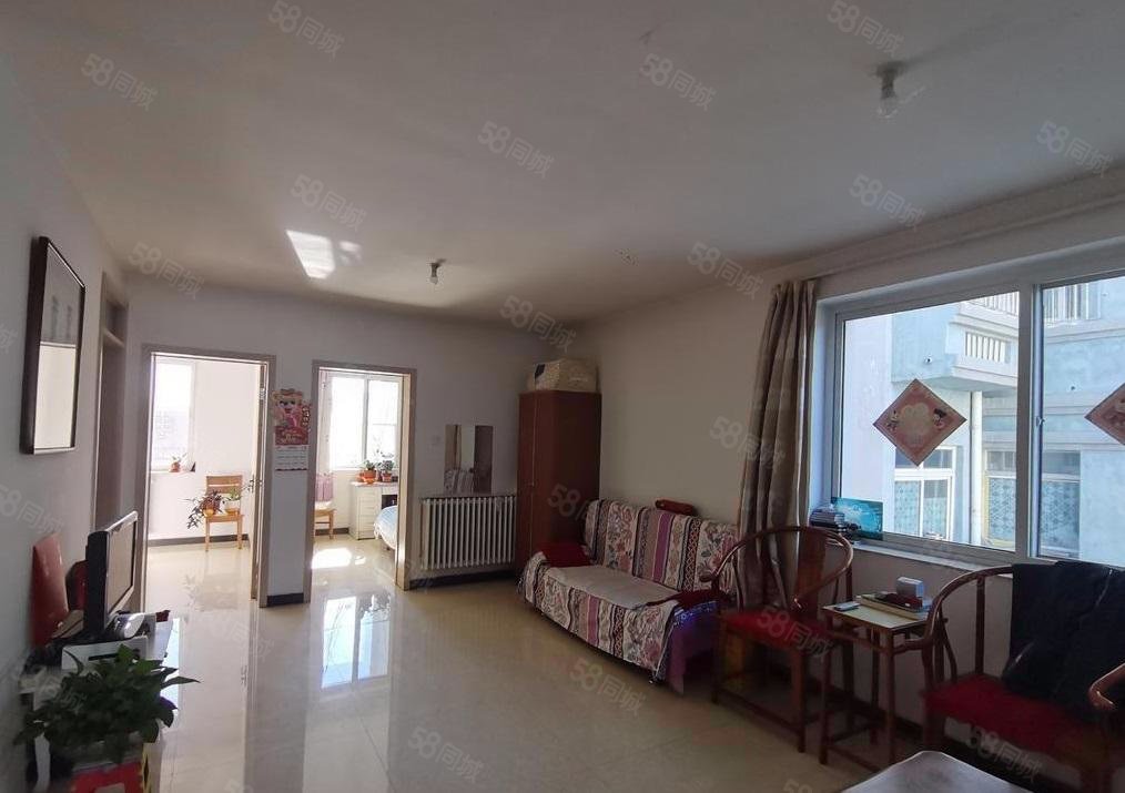 福城新天地2室1廳1衛(wèi)70㎡南北102萬