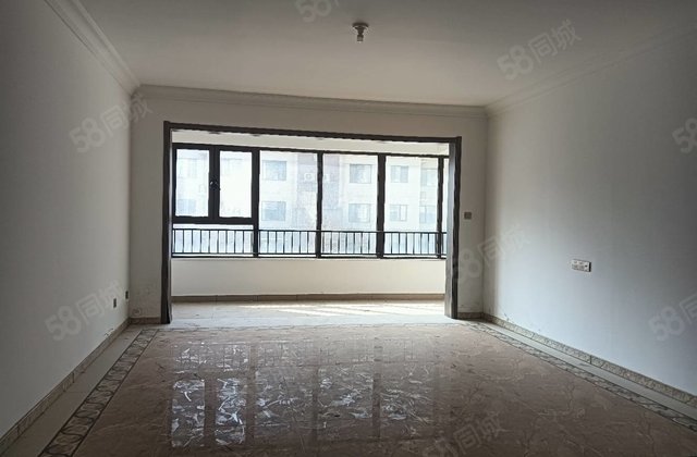 清水湾 洋房  四室两卫 边户 带车位储藏室 小公摊 双阳台