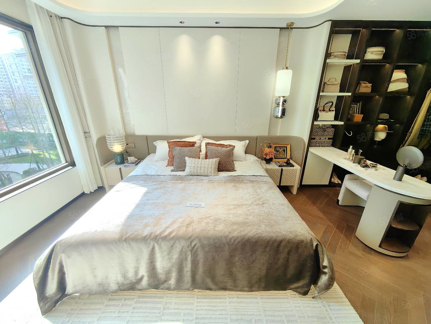 国瑞麓林府4室2厅3卫143㎡南北104万