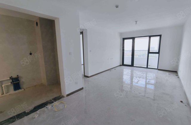 金裕新城 精装修 新房未住 送储藏室 户型方正南北通透采光好