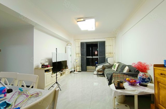 龙口花苑2室1厅81.09㎡410万二手房图片