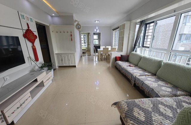 阿卡二期 东边户 5楼东 精装修 免大税 领包入住 随时看房