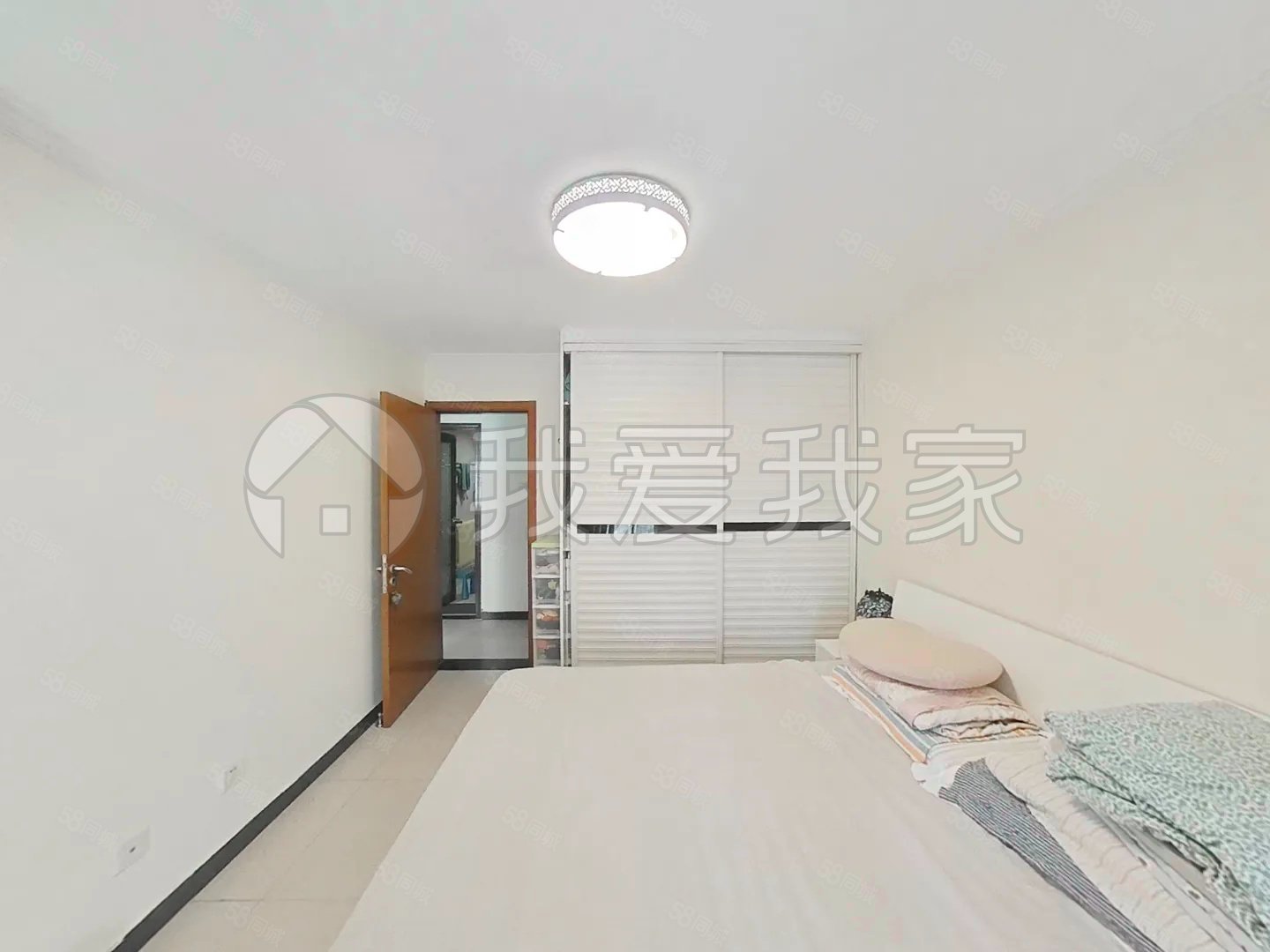 豆瓣小區(qū)(西區(qū))2室1廳1衛(wèi)71.04㎡東南720萬