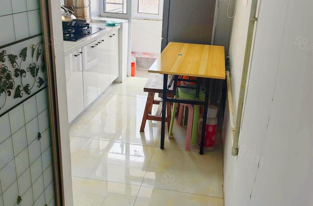 安信街小区(安信街10-48号(双号),新阳路267号)1室1厅37㎡25.8万二手房图片