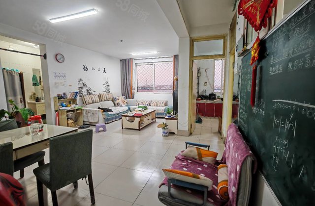 文轩!龙山南区公安局家属院!地暖停车方便!