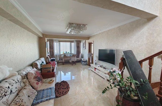 植物园小区一期4室2厅136㎡70万二手房图片