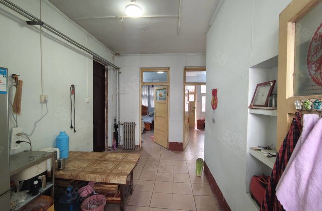 急售！外国语老一中老文轩一楼带院，三室，南北通透，看房方便！