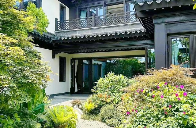 青秀阅山府5室2厅160㎡320万二手房图片