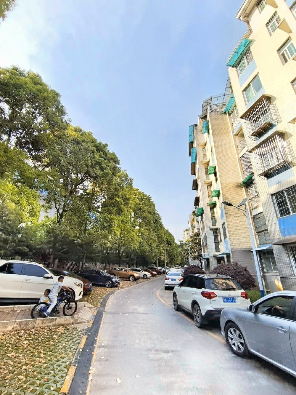 急售观山湖区临地铁站碧海花园听涛园毛坯顶楼复式带大露台随时看