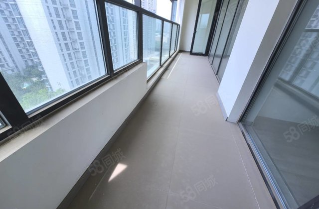 城市玖玺南区，四室两厅，南北通透，元宝户型总高18一梯一户