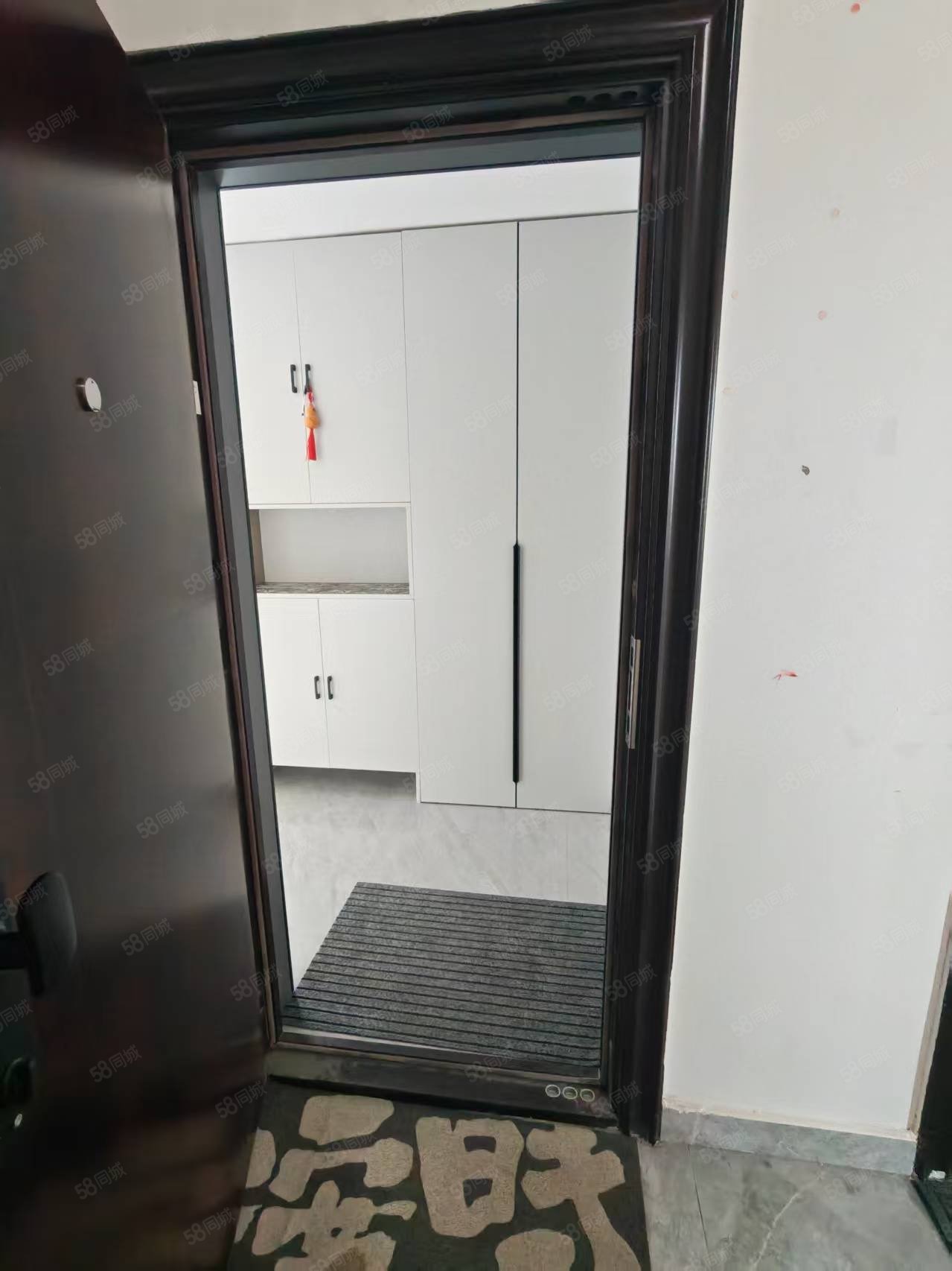 绿地斐勒公馆3室1厅1卫126㎡南85万