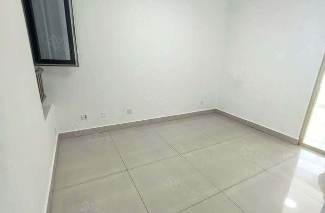 急售文轩本部，新房未住，闸口聊大羡林苑，带车位，两室