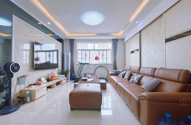 老文轩，紧邻聊城大学，三室两厅两卫！南北通透！