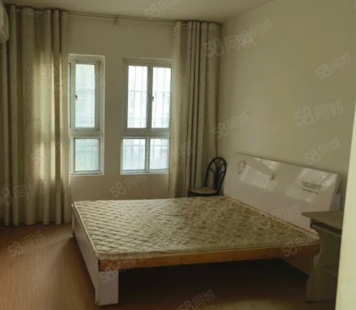 时代广场2室2厅1卫83㎡南29万