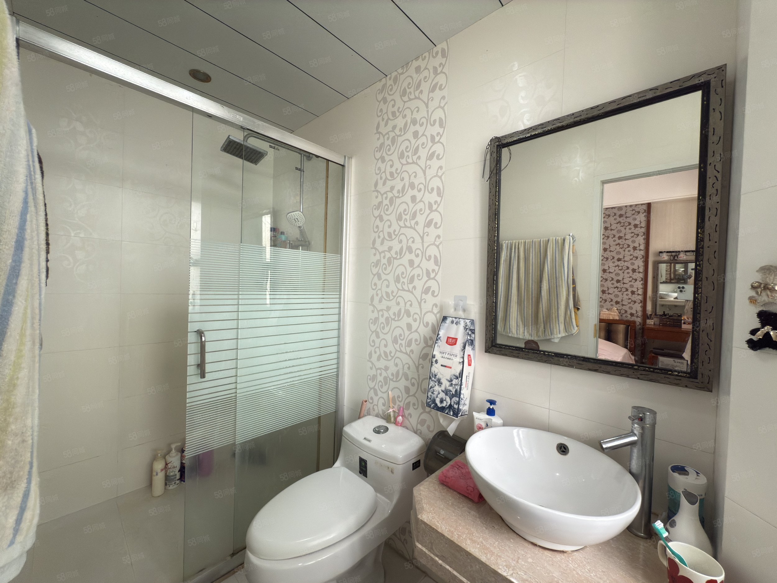 御景湾4室2厅3卫158㎡南北135万