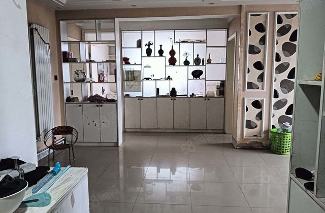 急售  柳泉花园  新出3室2厅  单价5000  中间楼层