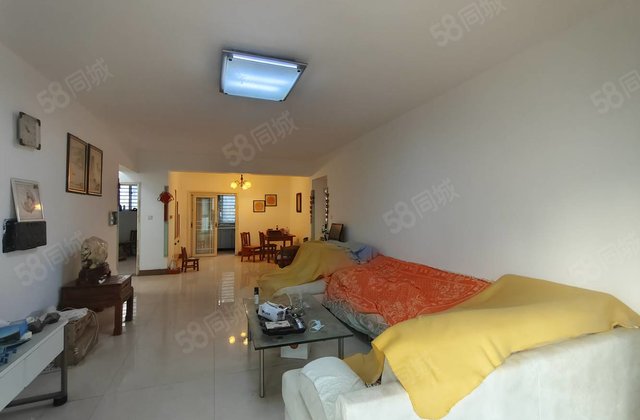 环城湖，地暖二楼送12碗车位，三叶草双卫，钥匙在手随时看房