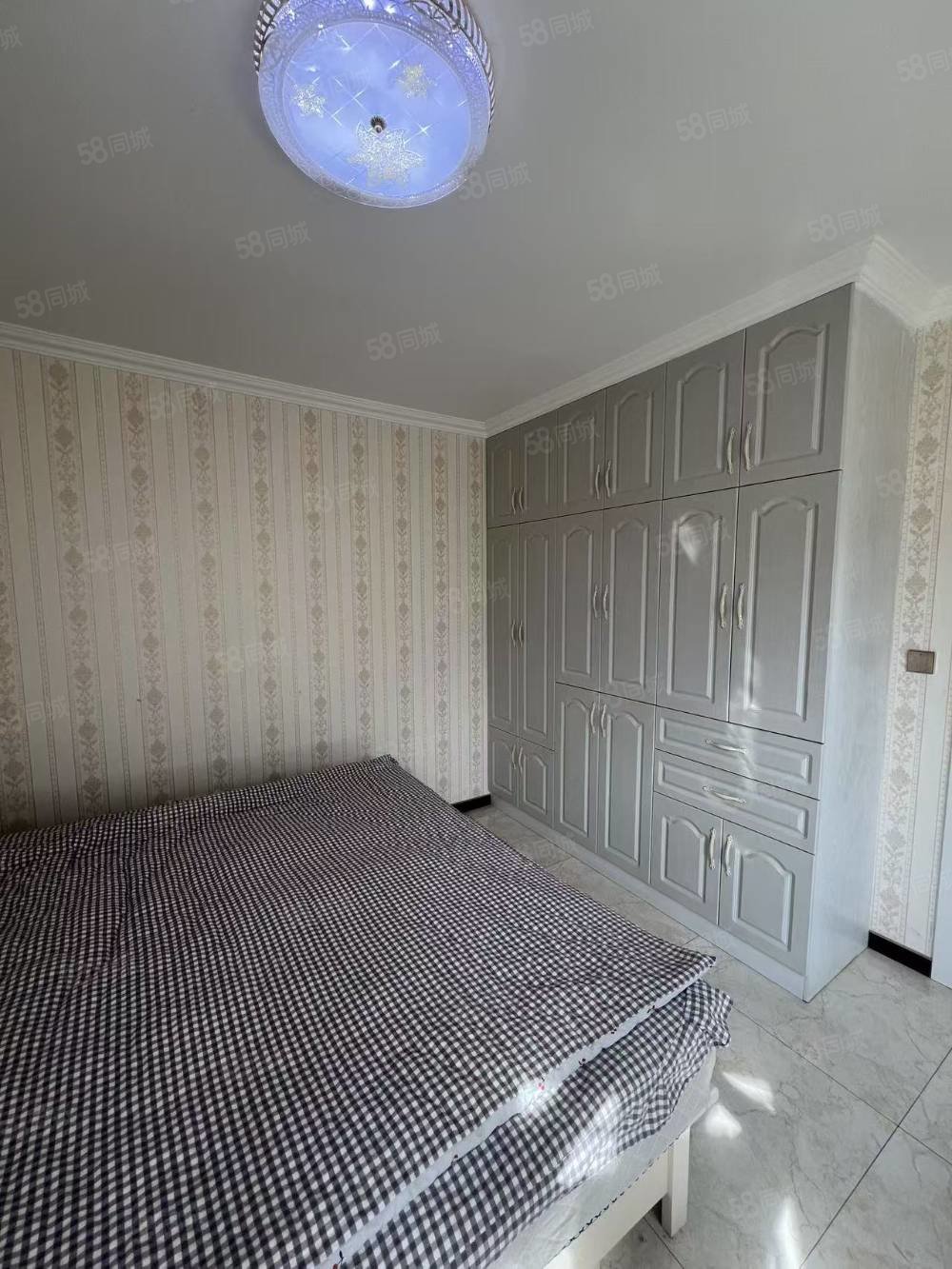 青湖铭城3室2厅1卫127㎡南北48万