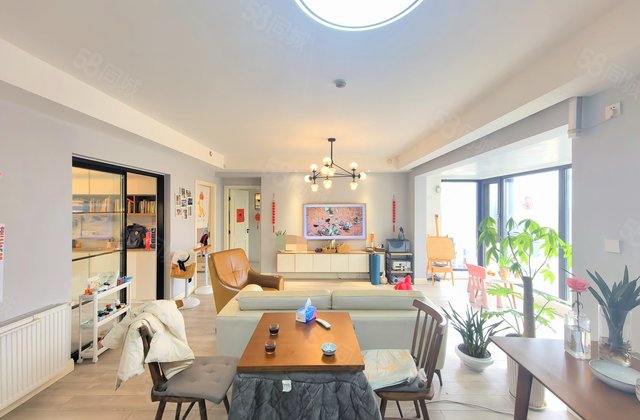 万科里金域国际(一二期)4室2厅140.4㎡270万二手房图片