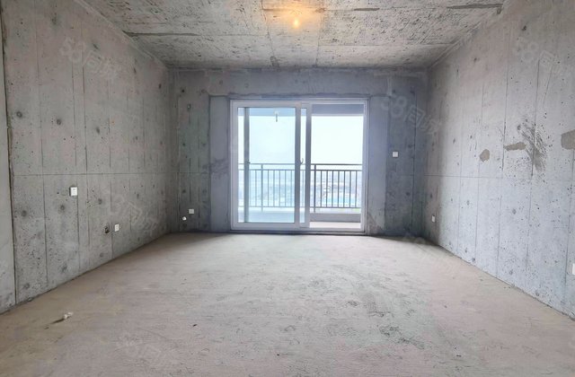合悦华府一期4室2厅148.64㎡149万二手房图片