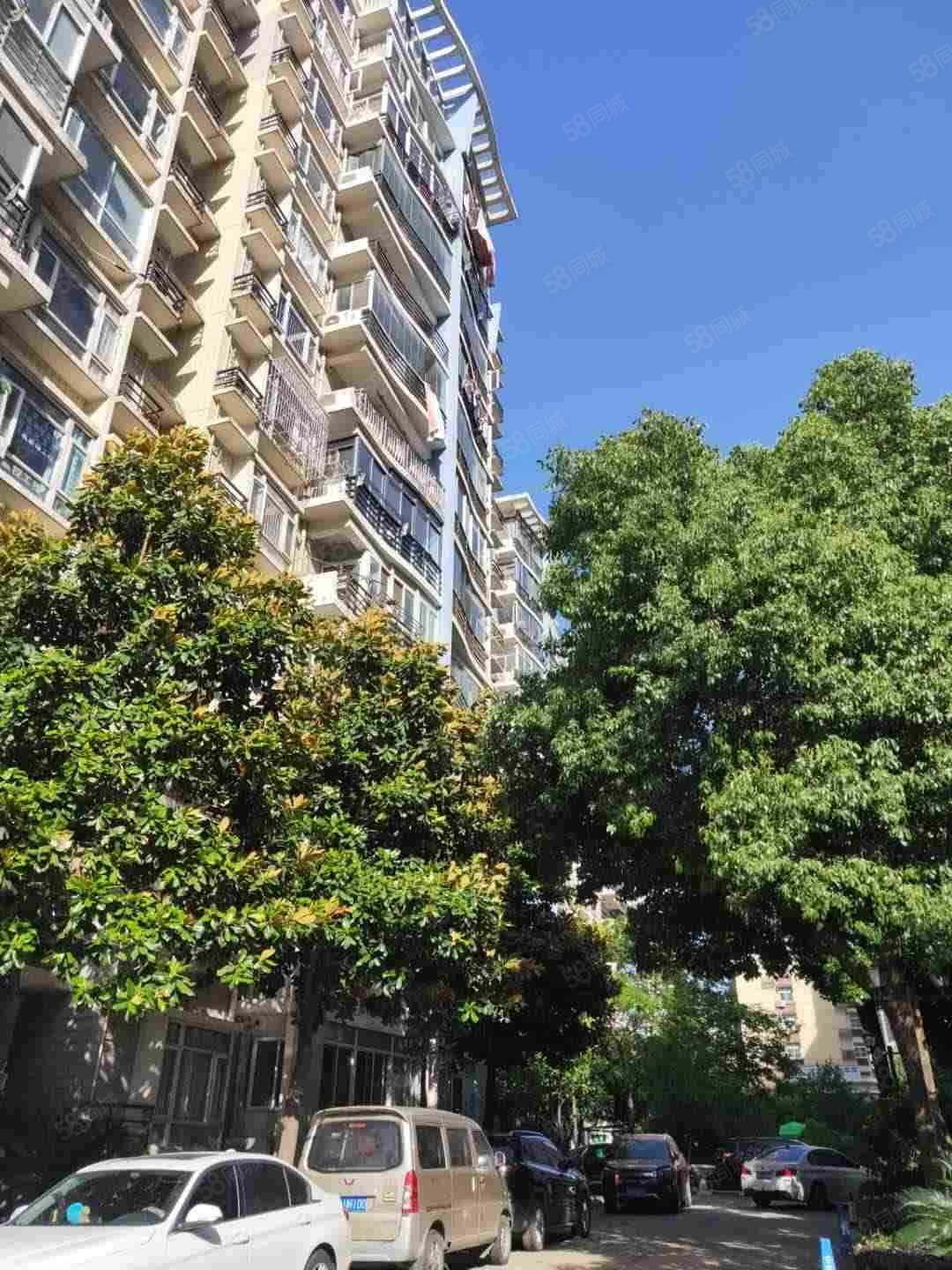 瑞景家园3室2厅1卫114㎡南北145万