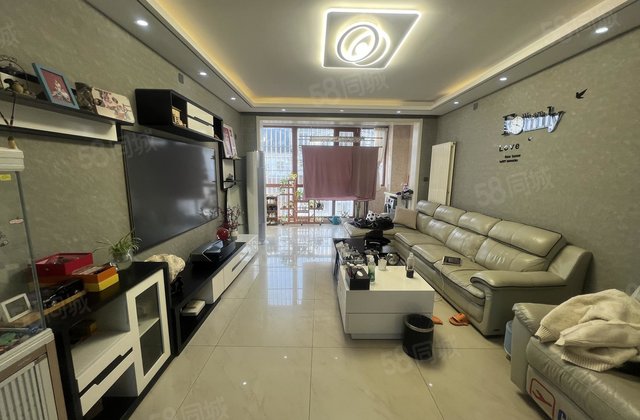 急售 湖边凤凰苑56复式 精装五室三卫 小区停车方便