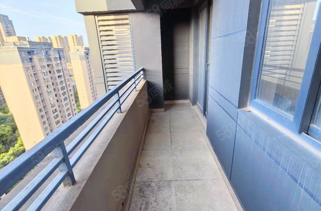 中海凯旋门3室2厅110.63㎡159.2万二手房图片