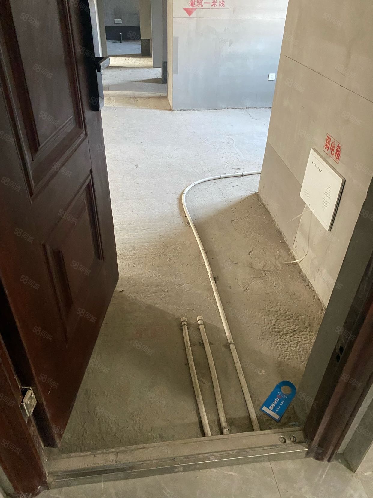 凤鸣水岸3室2厅2卫115.61㎡南72万