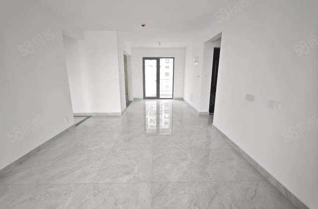 全款走一手万达南邻 江山印 大三室两卫 西边户 带车位储藏室