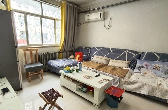 柳园办事处文轩附近外国语一楼带院